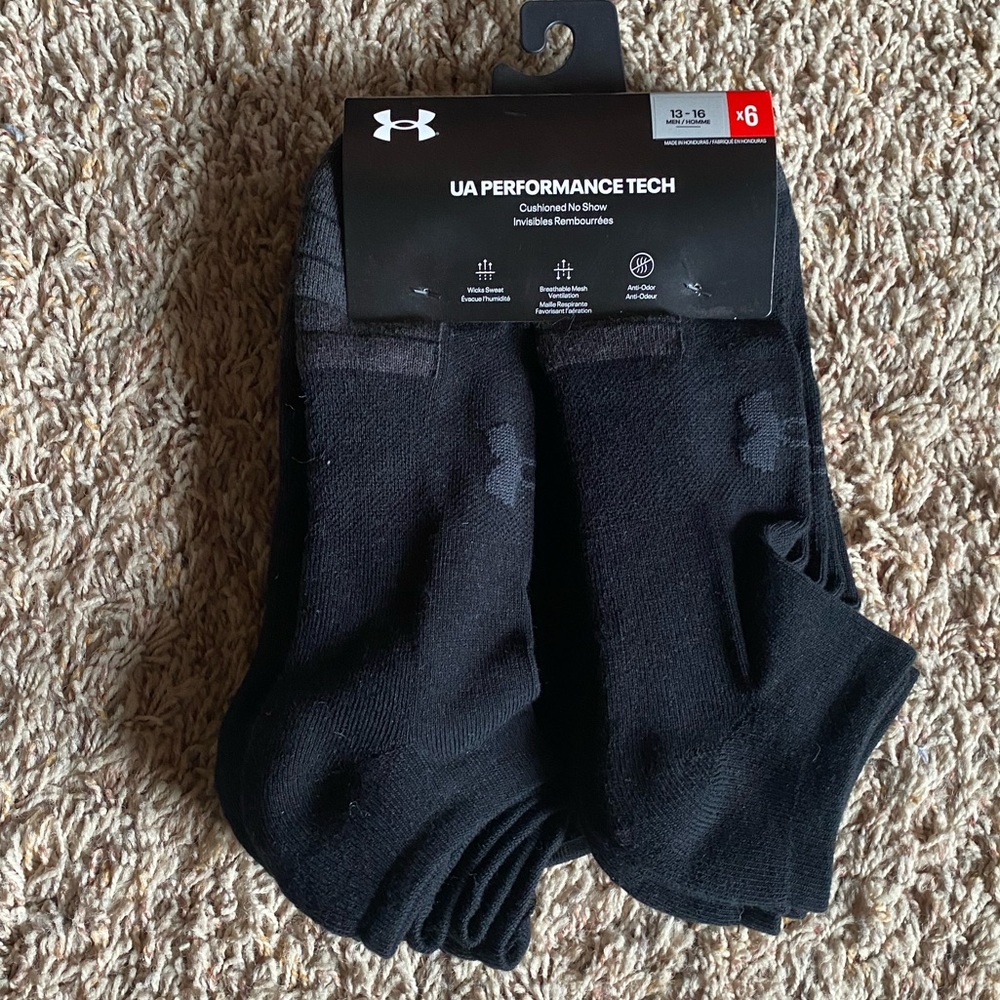 Under Armour socks